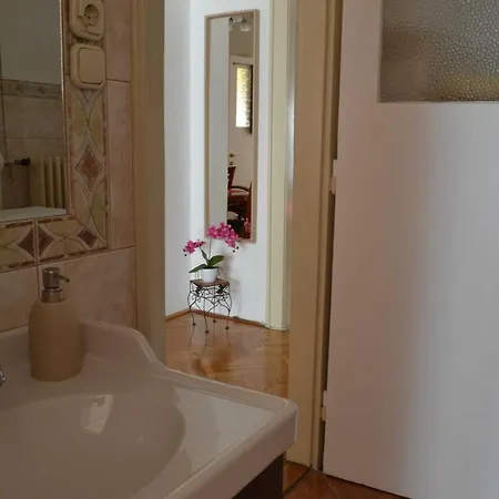 Paprika Grand Apartment